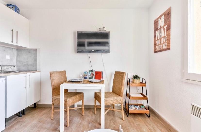 Studio Avec Piscines A 500M De La Plage Bandol Ngoại thất bức ảnh