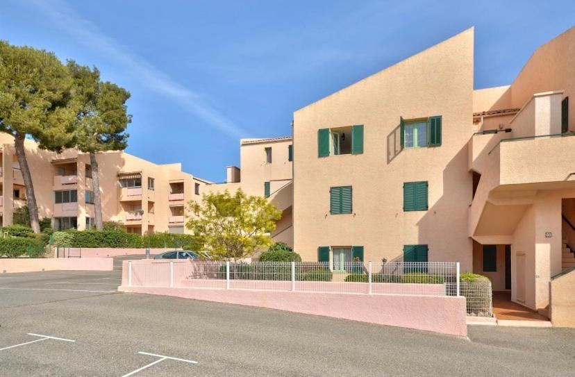 Studio Avec Piscines A 500M De La Plage Bandol Ngoại thất bức ảnh